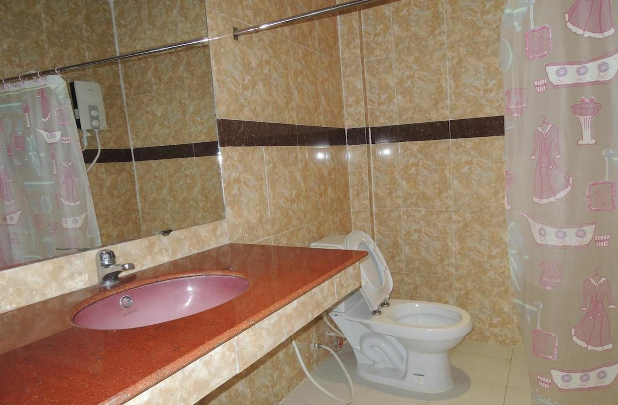 Lux Star Town Hotel بنوم بنه المظهر الخارجي الصورة